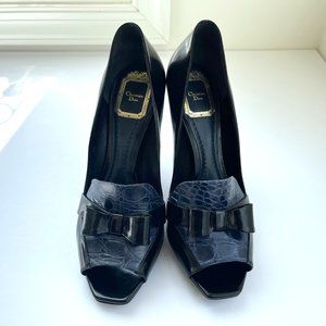 Dior Leather bow accents pumps